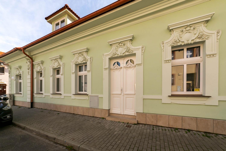 New apartment 1 - self check in, free parking, Bratislava III