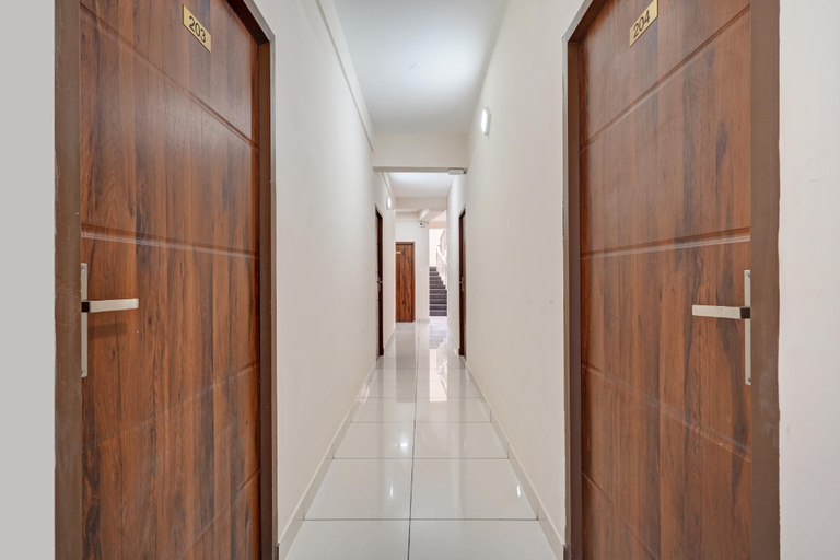 Public Area 3, GYPSY HOTEL CUSAT, Ernakulam