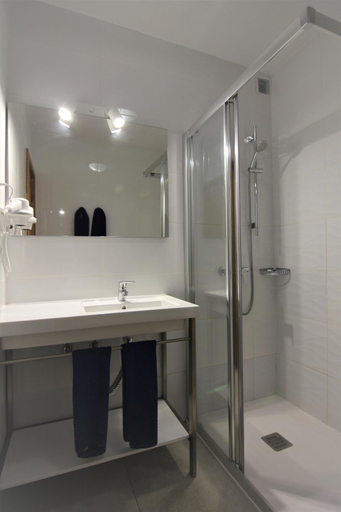 Bathroom 3, Apartamentos Arena Dorada, Las Palmas