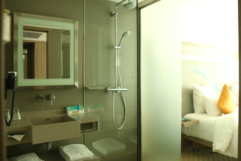 Bathroom 4