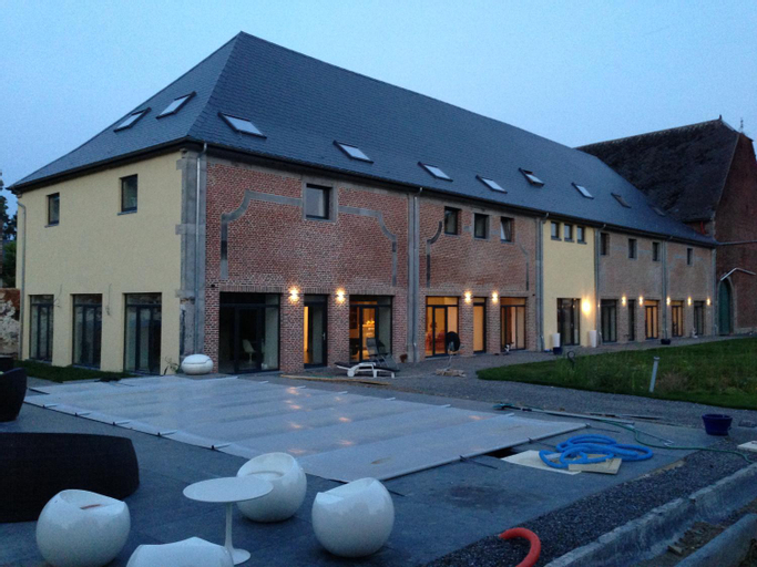 Le Temple d'Opaline, Namur