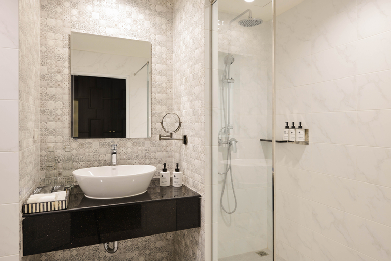 Bathroom 8