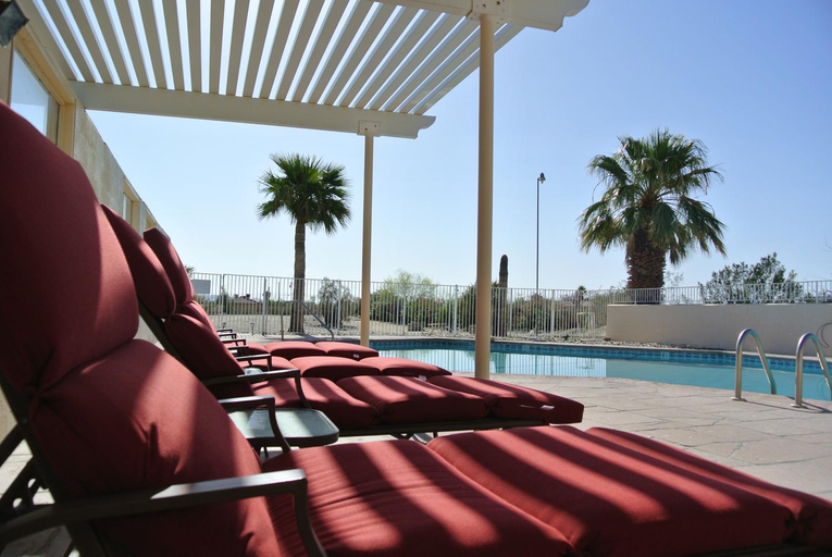Sport & Beauty 5, Borrego Springs Motel, San Diego