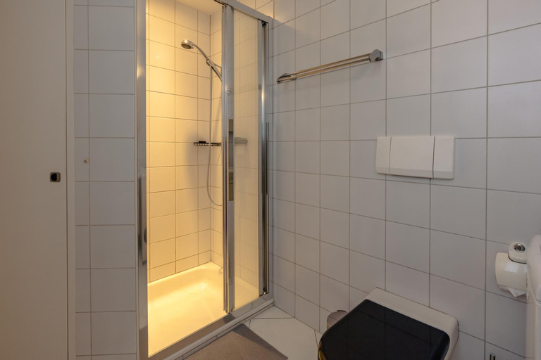 Bedroom 2, Apartment in the city center with free parking, Biel