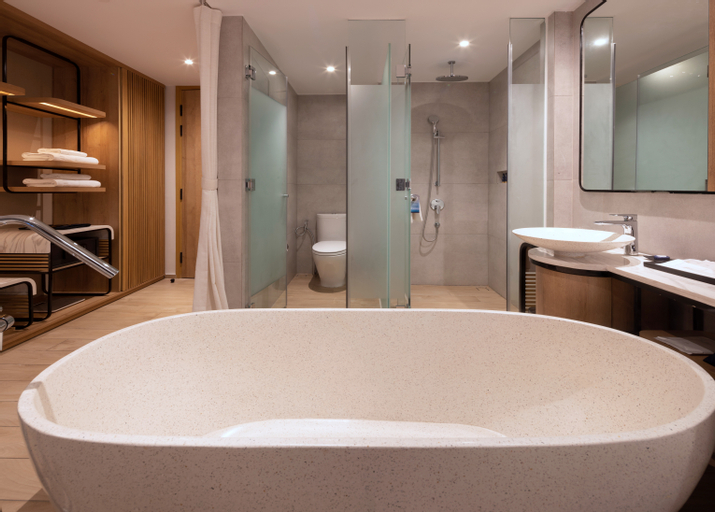 Bathroom 4