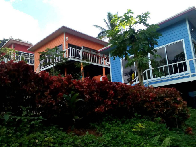 Exterior 7
