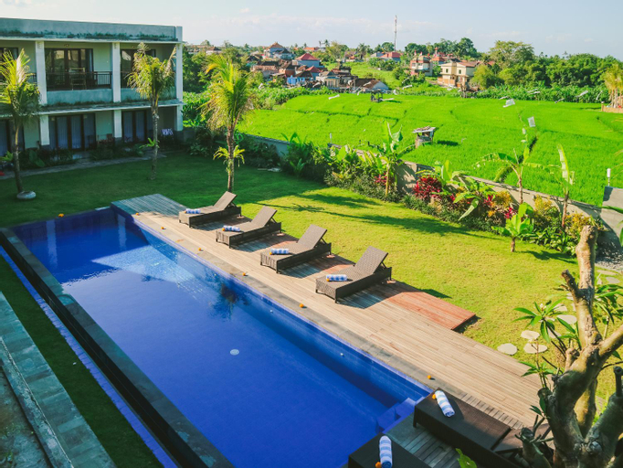 Swimming Pool 11