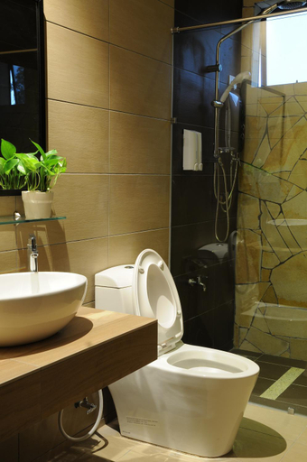 Bathroom 3, Tanjung Villa, Muar