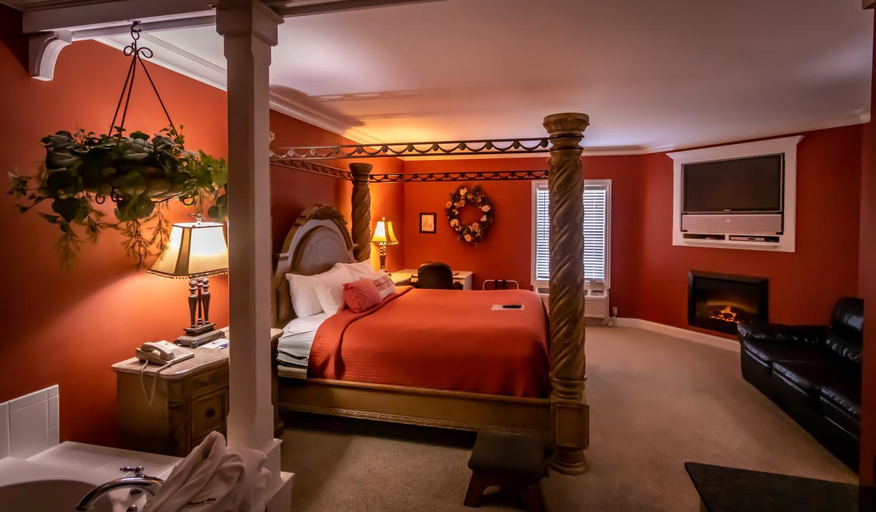 Bedroom 3, Depot Inn & Suites, Macon