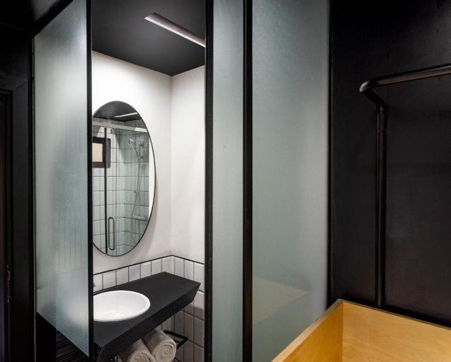 Bathroom 5