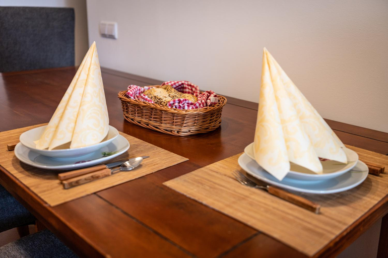Food & Drinks 4, LA LAMPA Apartments, Debrecen