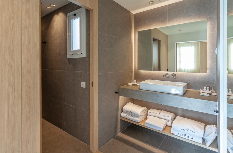 Bathroom 5, Hotel Astoria, Barcelona