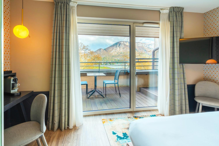 Bedroom 2, Le Splendid Hotel Annecy, Haute-Savoie