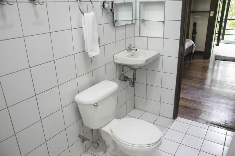 Bathroom 3, Tapirus Lodge, Pococí