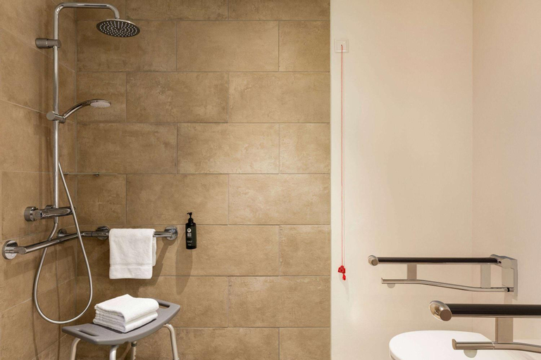 Bathroom 9