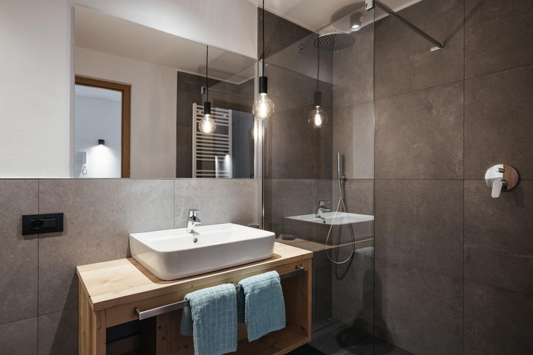 Bathroom 2, Appartamenti Ciasa Hanny, Bolzano