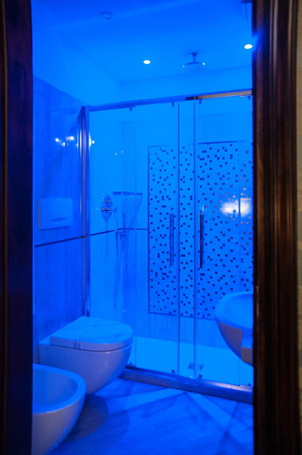 Bathroom 3, Ca' Amadi, Venezia