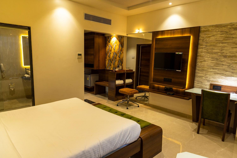Bedroom 2, HOTEL PRATHAM, Solapur
