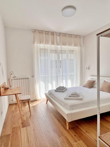 Others 2, Finella Charming Rooms, Bari