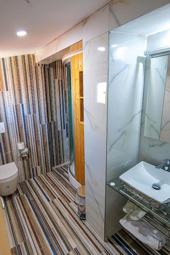 Bathroom 4, Hotel Semajo, Vlorës