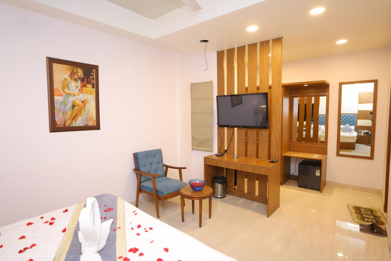 Bedroom 2, Hotel JM Vistaraa, Bareilly