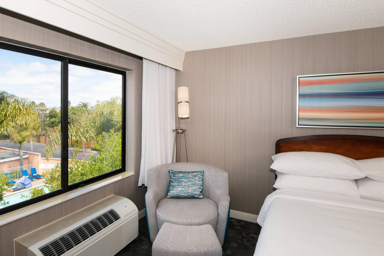 Bedroom 21