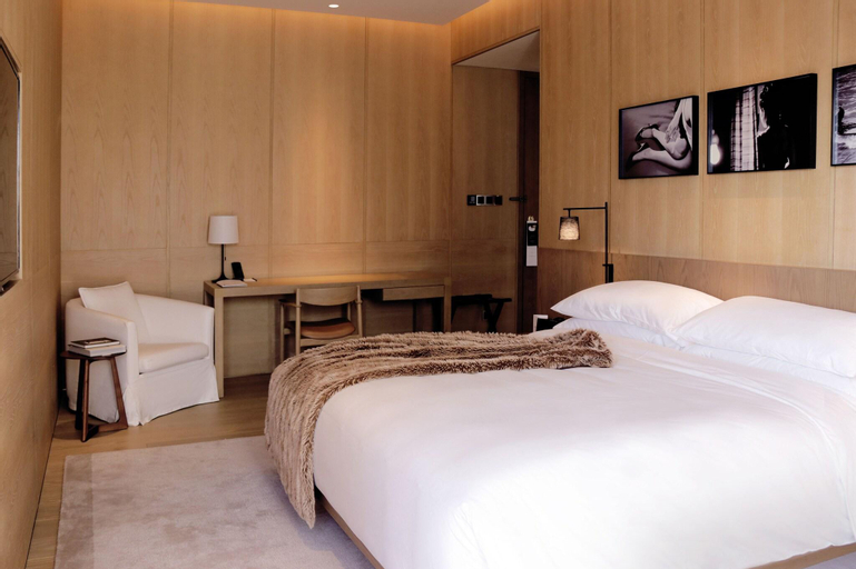 Bedroom 18