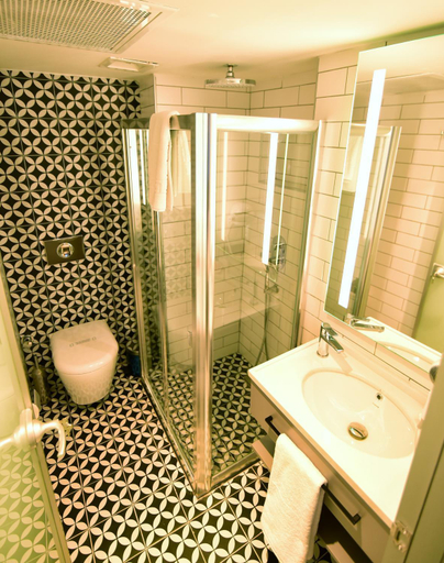Bathroom 4, The Row Taksim Hotel, Beyoğlu