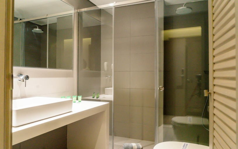 Bathroom 4, Castello City Hotel, Crete