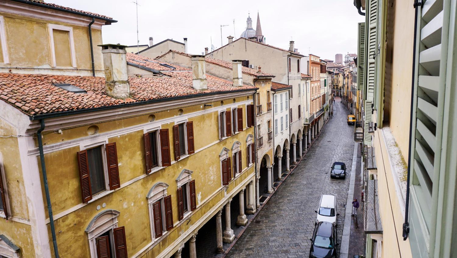 Others 4, Residenze Umberto I, Mantua