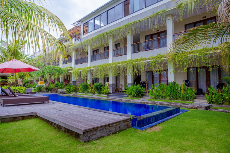 Swimming Pool 8