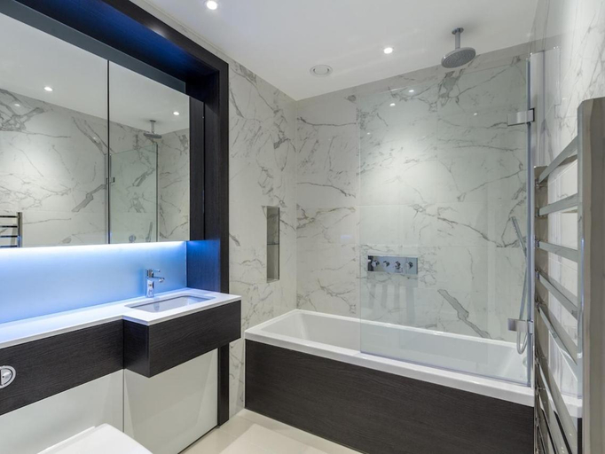 Bathroom 2, Blissful one bed near the River, London