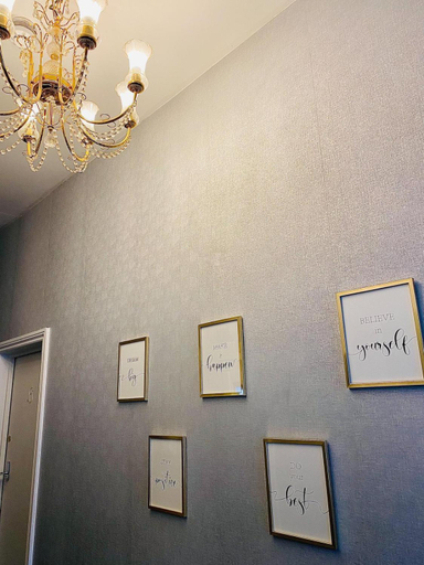 Public Area, Holland Rd Studios Close to Olympia London, London