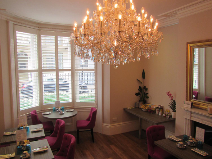 Food & Drinks 5, Brighton Surf Hotel, Brighton and Hove