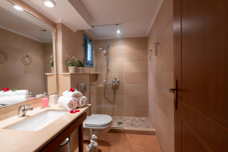 Bathroom 5, Porto Sisi Hotel Apartments, Crete
