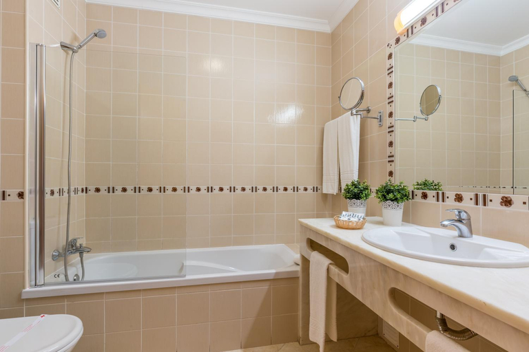 Bathroom 5, Luna Solaqua, Albufeira