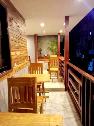 Food & Drinks, RL Harbor INN, El Nido