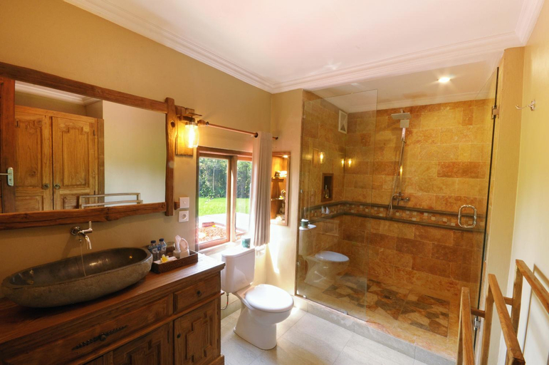Bathroom 5