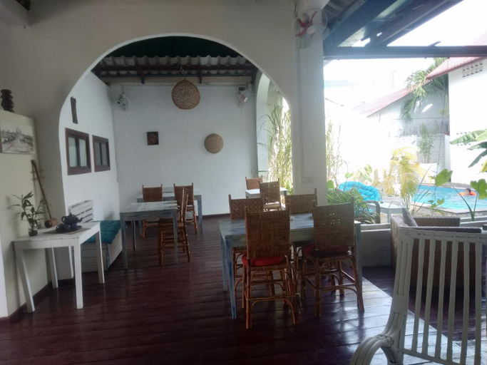 Food & Drinks 3, Manoha Villa, Sihanoukville