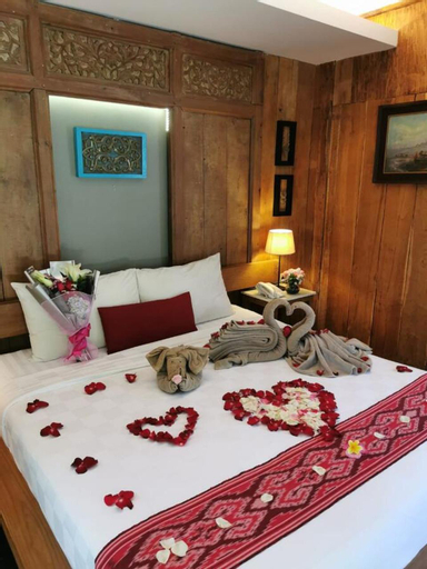 Bedroom 12