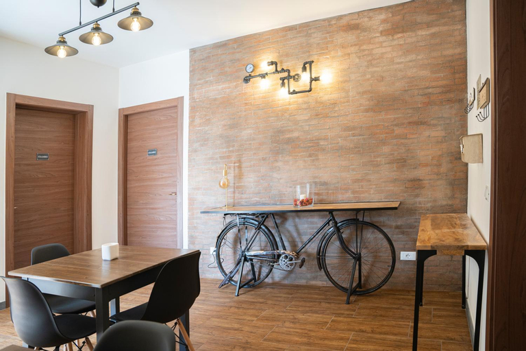 Dining Room 15