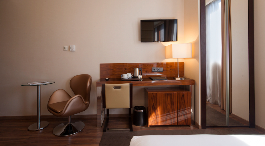 Bedroom 10
