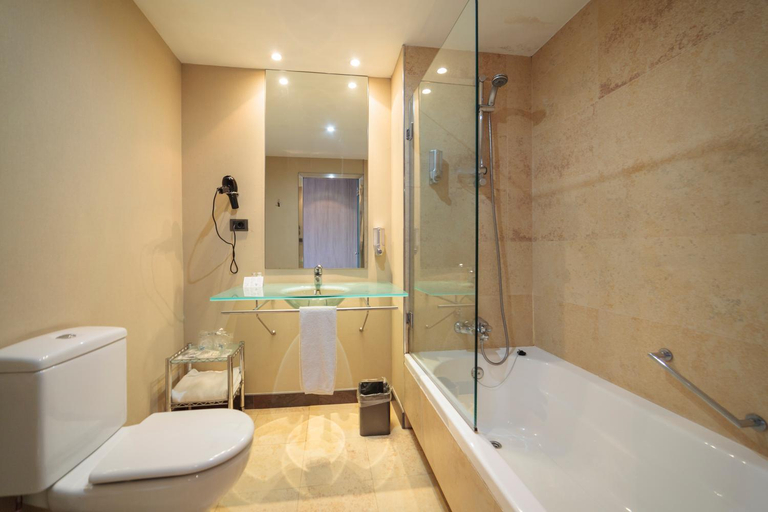 Bathroom 2, Hotel Salymar, Cádiz