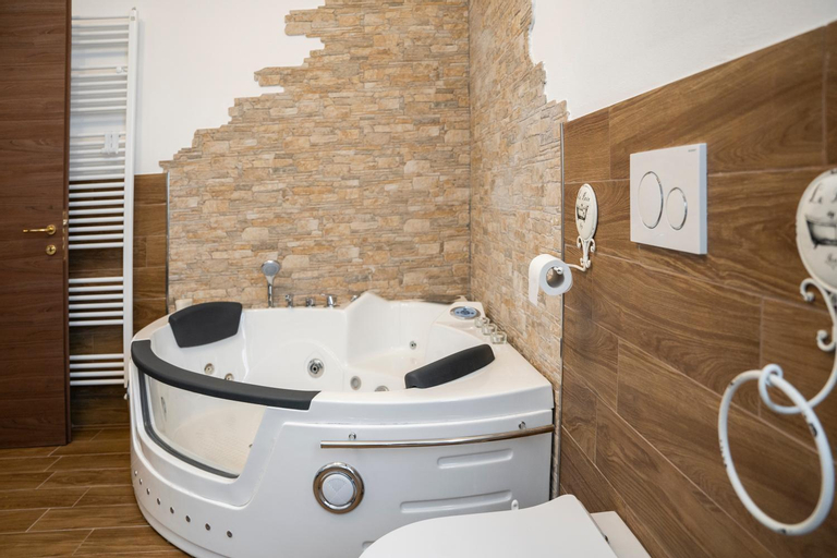 Bathroom 8