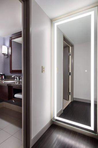 Bathroom 19
