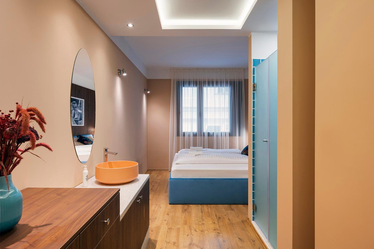 Bedroom 3, SWU Magazine Rooms, Budapesti