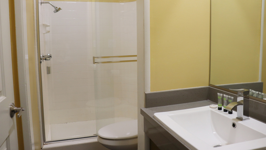 Bathroom 4, Hometel Suites, Los Angeles