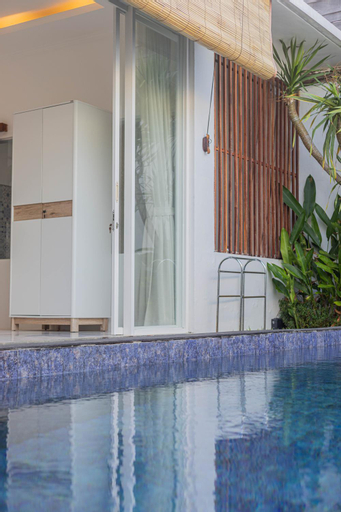 Swimming Pool 3