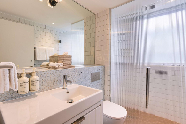 Bathroom 5