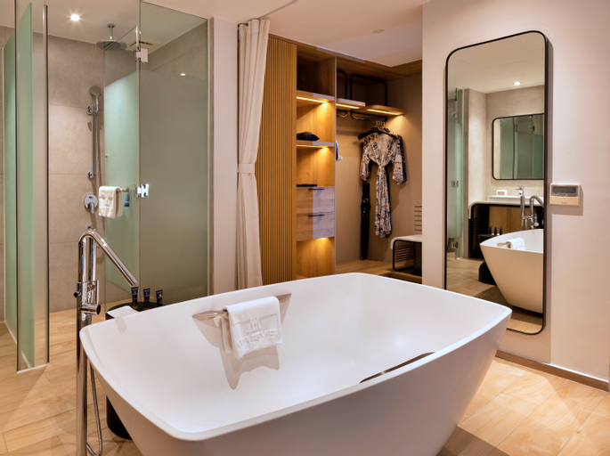 Bathroom 8